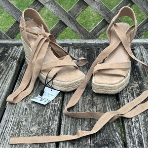 Zara Wedge Sandals- hemp/tie up- size 7.5 (New)